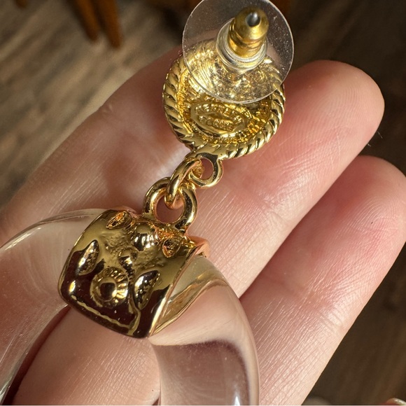 Kenneth Jay Lane Couture Clear Lucite Drop Earrings Gold Tone New 80s Style - Picture 5 of 7